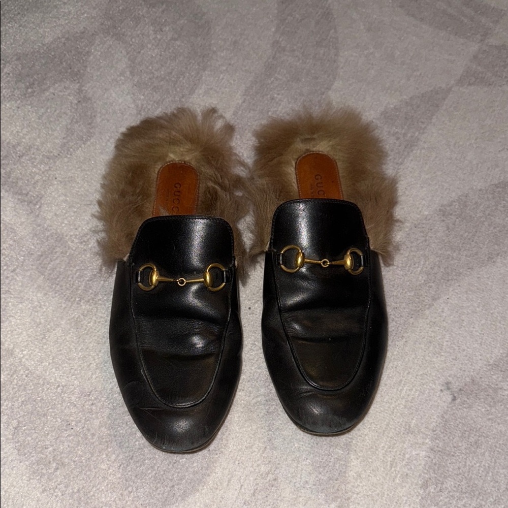 Gucci Black and Brown Leather Loafers with Horsebit Detail